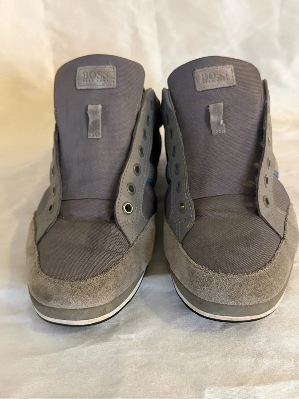 Hugo Boss Men's Gray Suede & Mesh Sneakers Blue Accent Casual Shoes